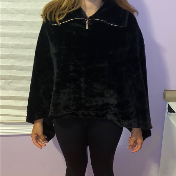 fadivo Jackets & Blazers - Fuzzy Black Poncho